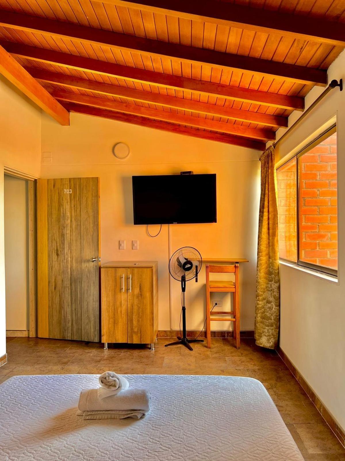 Hotel Torre Primavera メデジン エクステリア 写真