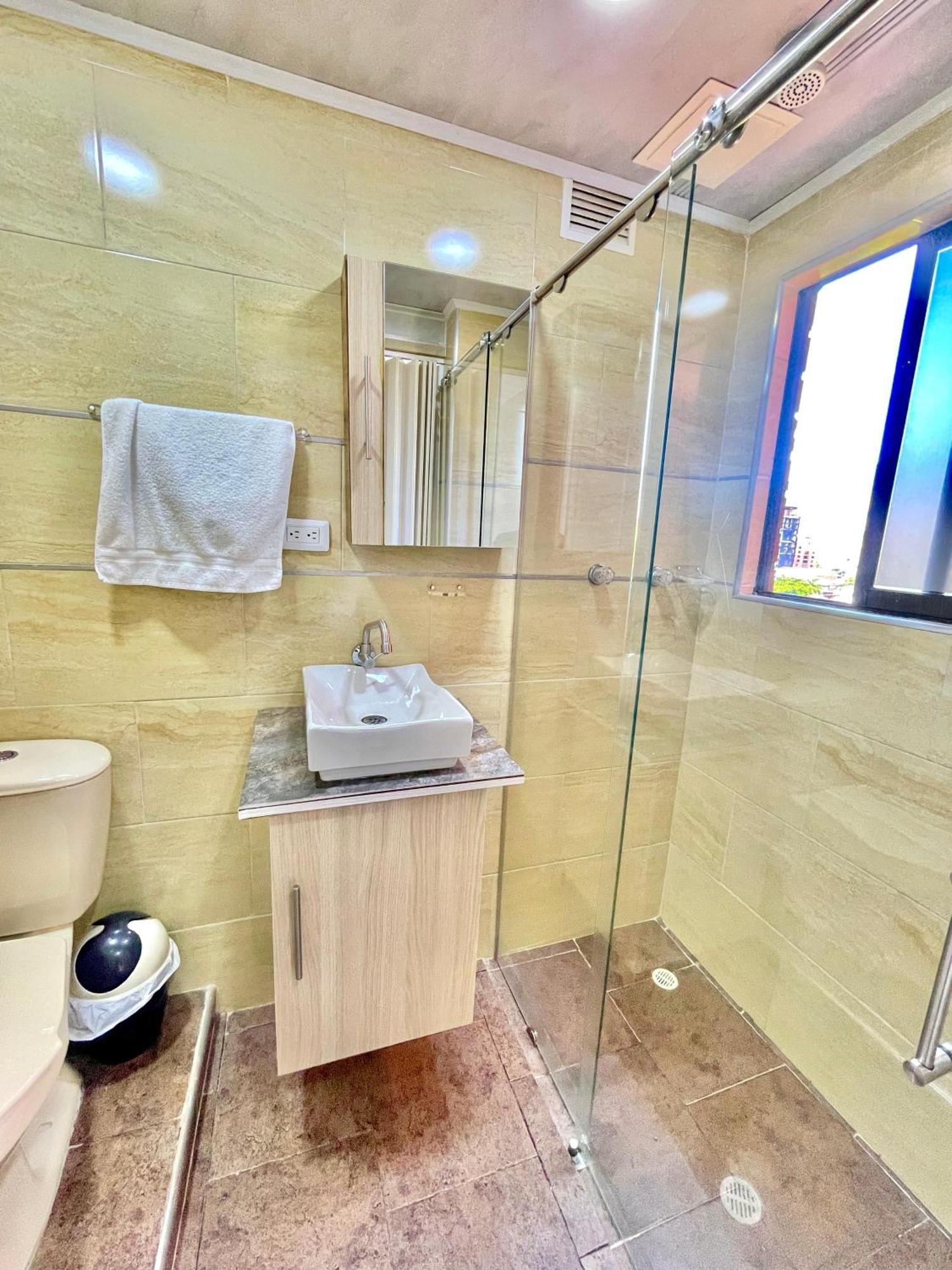 Hotel Torre Primavera メデジン エクステリア 写真