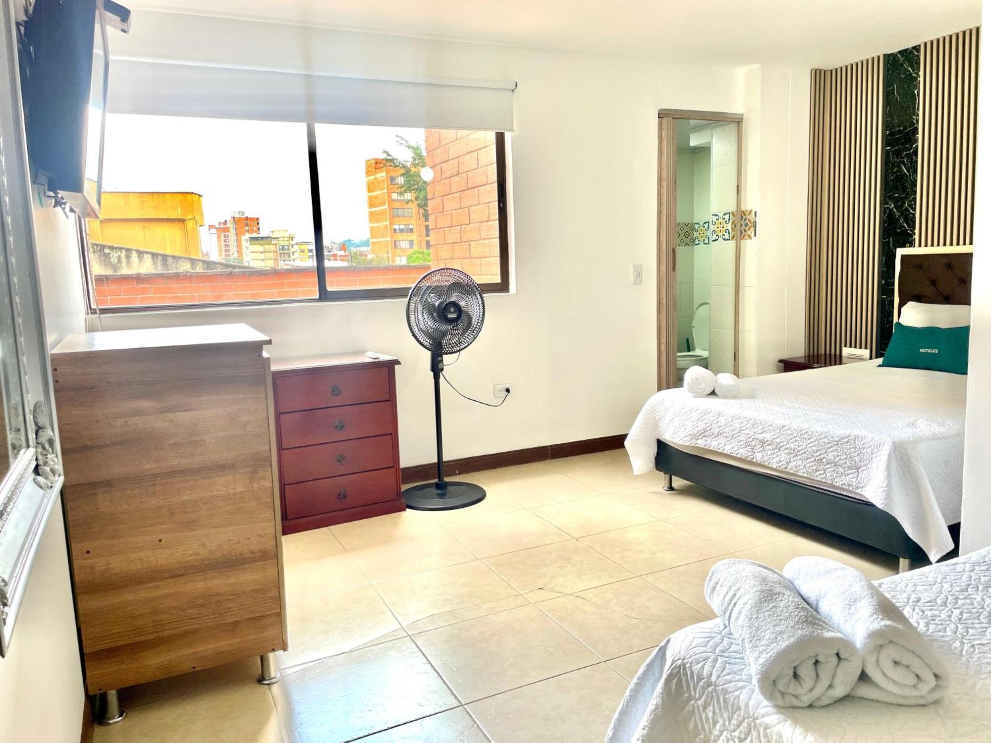 Hotel Torre Primavera メデジン エクステリア 写真
