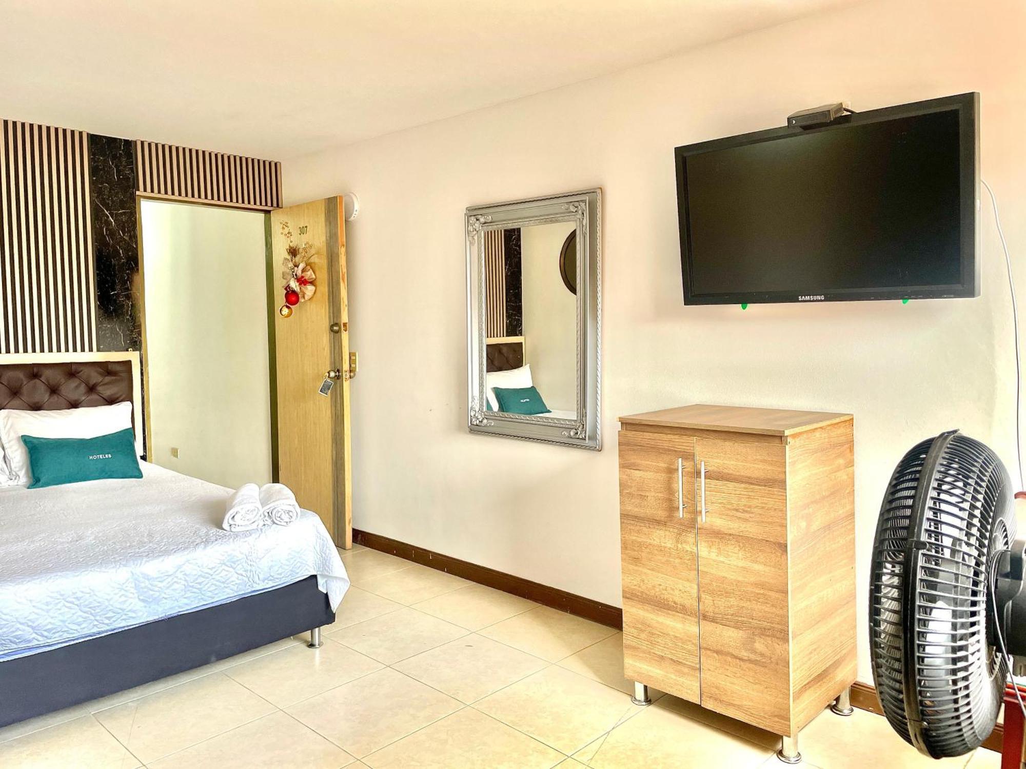 Hotel Torre Primavera メデジン エクステリア 写真